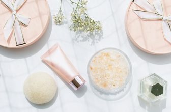 Organic cosmetics from Phyt's