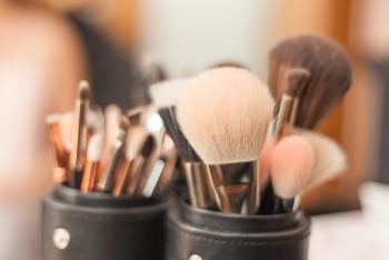 Les pinceaux incontournables de votre trousse de beauté